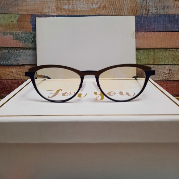 Dutz Eyewear with Blue Blocker lens - Picture 4 of 7